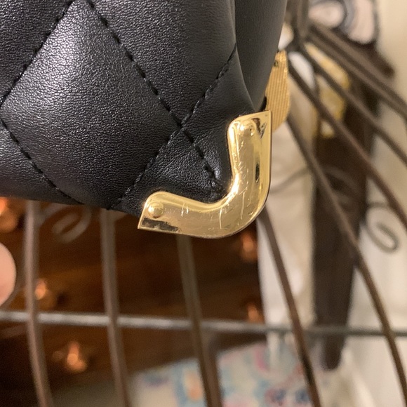 Silvian Heach Black Quilted Gold Chain Strap Handbag Purse - Picture 4 of 11